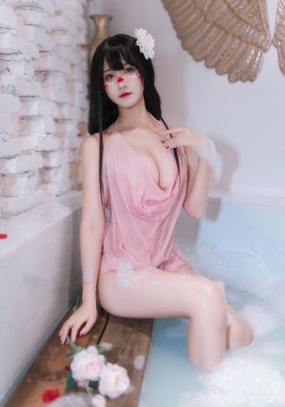 女生裸胸照片_高清无删减在线观看