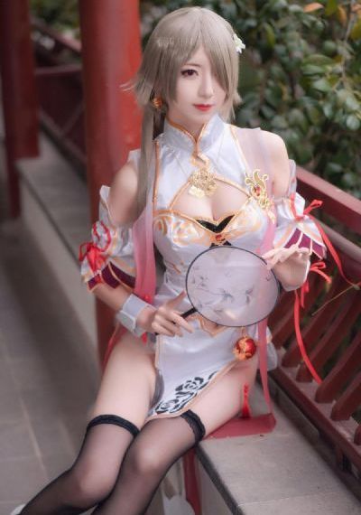 男人边吃奶边摸下面好爽视频_BD高清在线