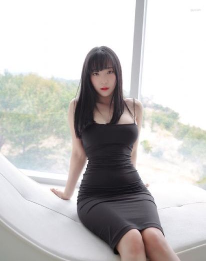 在ktv被两个人换着玩奶头_1080P免费高清观看