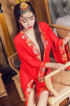 动漫美女被脱小内内香椿动漫_4K完整在线观看
