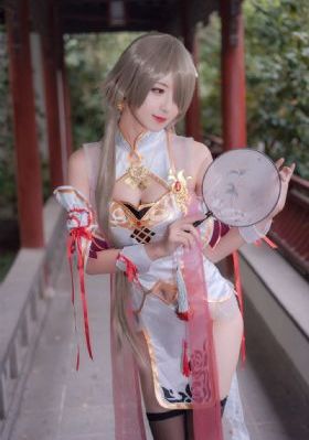 密桃Av噜噜一区二区三区网址_十万网红美女美酱